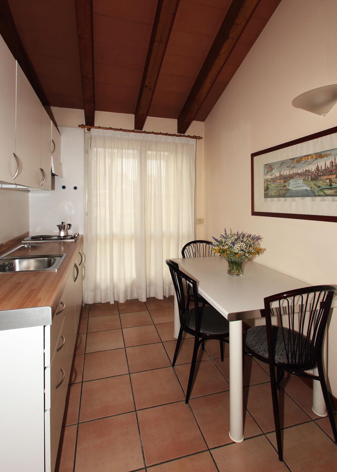 Residenza Le Cupole Aparthotel Parma Exterior photo